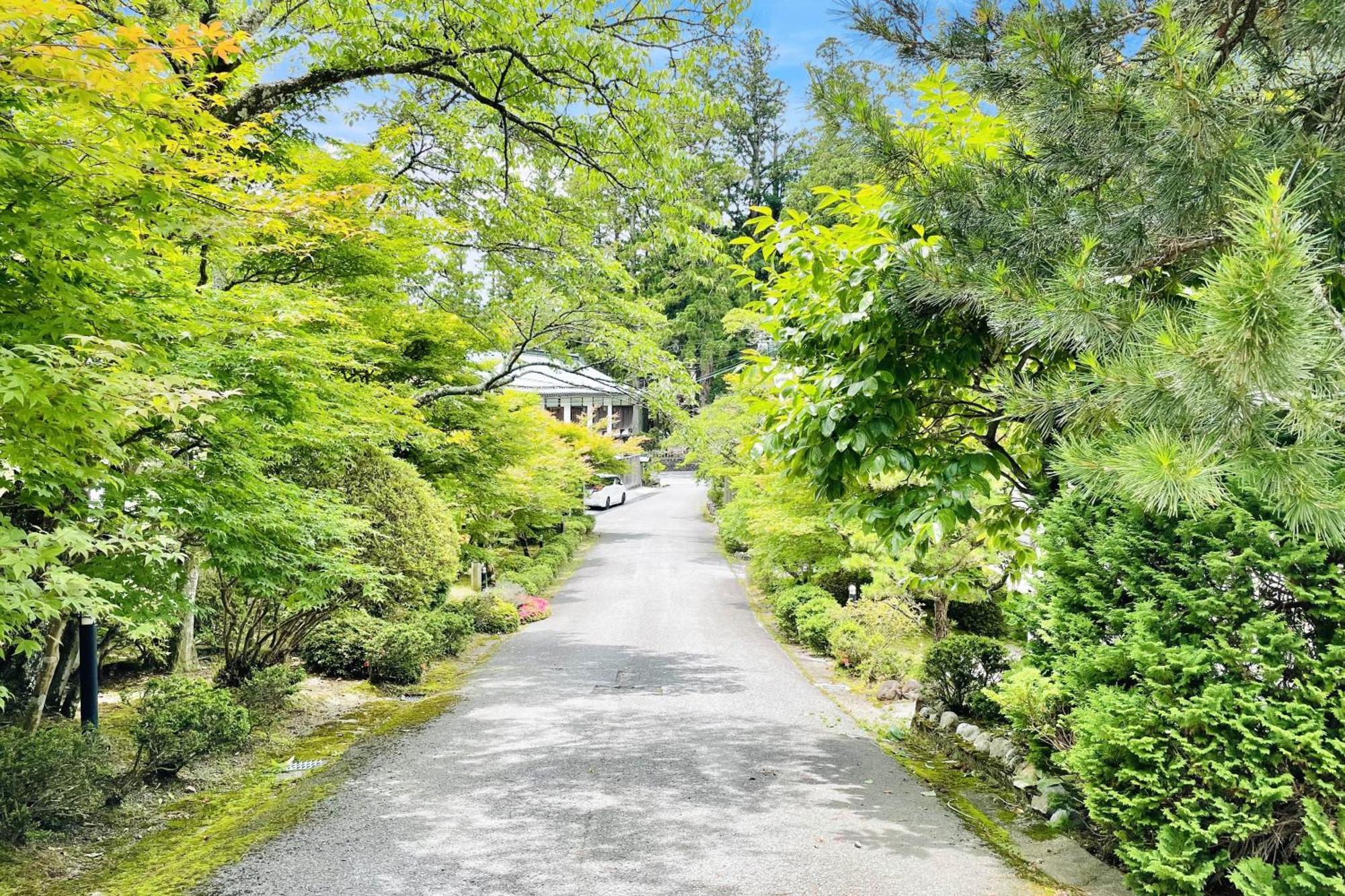 Отель Koyasan Shukubo Hojoin Экстерьер фото
