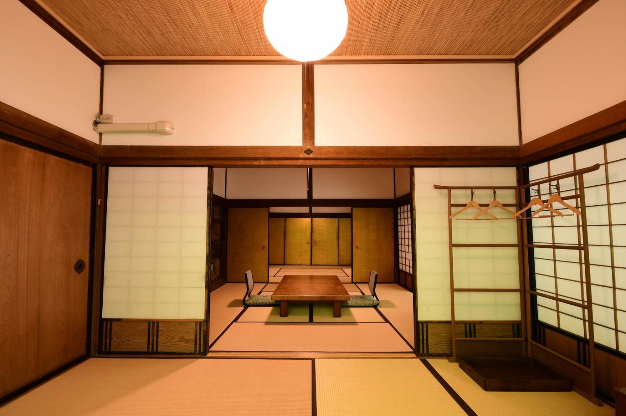 Отель Koyasan Shukubo Hojoin Экстерьер фото